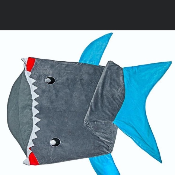 Large shark sleeping bag fleece blanket - Picture 1 of 4